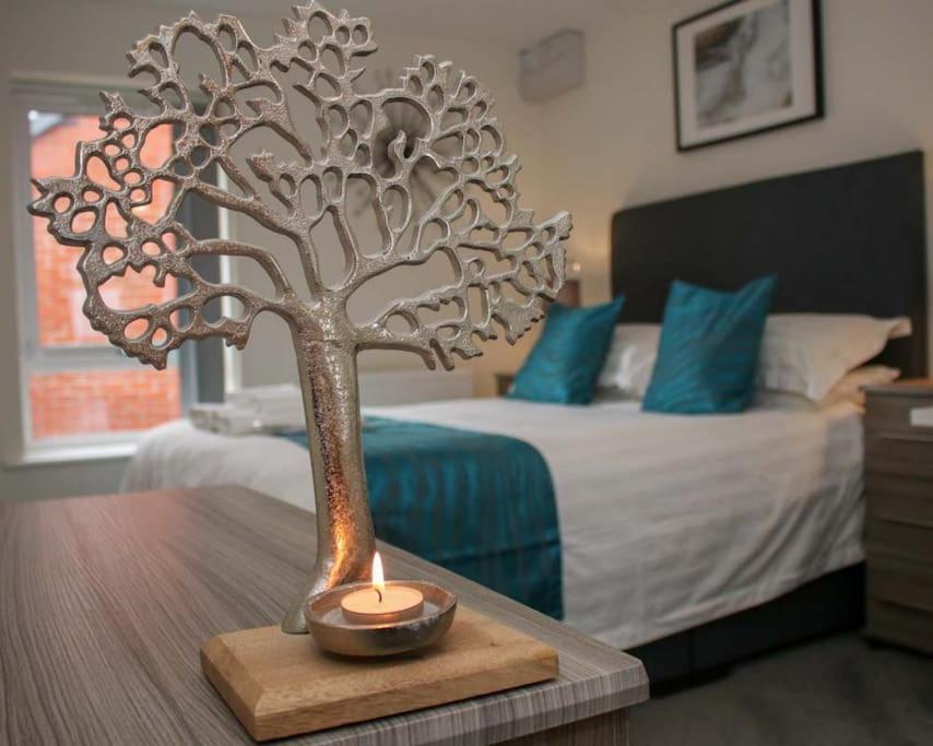 No25-Luxe Living Guest House- 2 Bed-Wifi-Free Parking-City- Beach Swansea Dış mekan fotoğraf